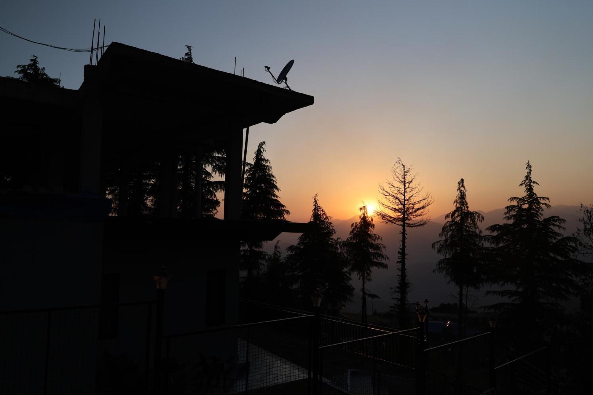 Mud House , Homestay Heritage Dalhousie Buitenkant foto